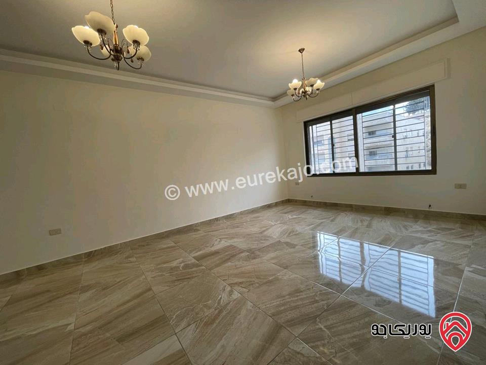 شقة مساحة 135م طابق ثاني للبيع في عمان - ضاحية الرشيد 