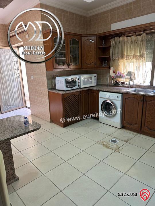 شقة مفروشة للايجار في عمان - ام السماق مساحة 210م طابق ثاني تشطيبات وفرش فاخر اطلالة جميلة بسعر مميز