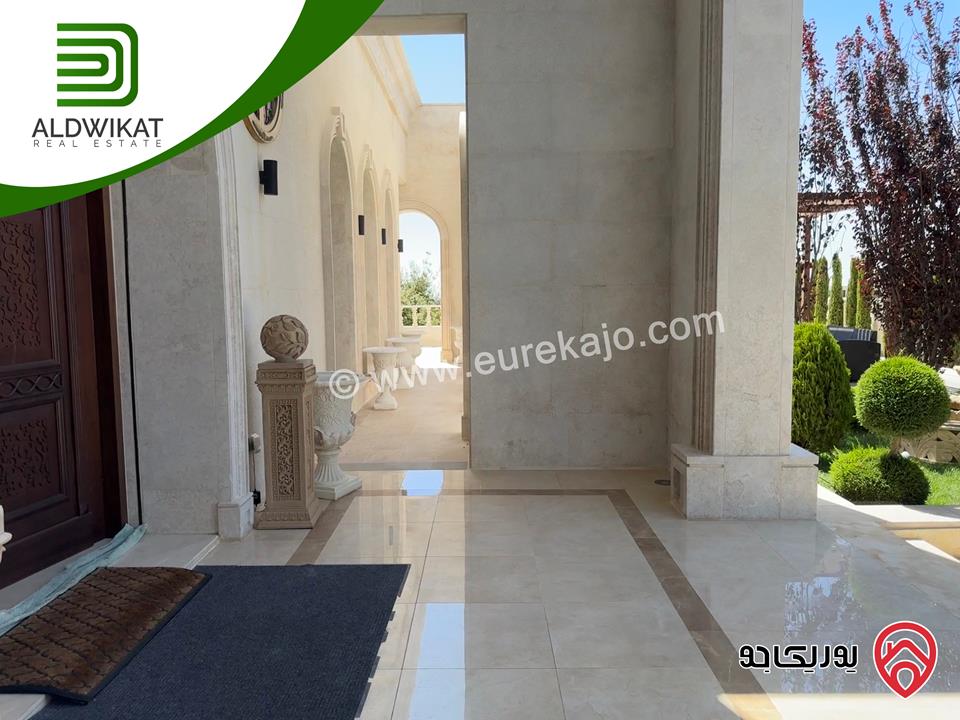 قصر للبيع في عمان - دابوق مساحة الارض 2650م ومساحة البناء 2000م ومساحة الحديقة 1500م ومساحة الترس 400م