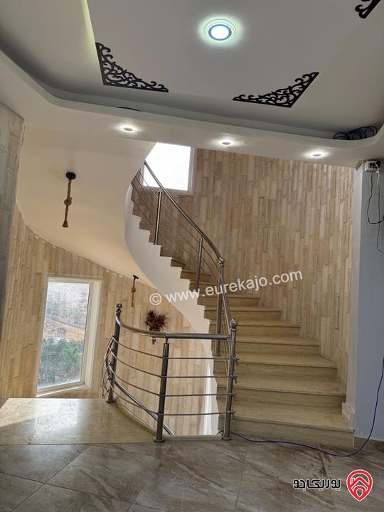 مزرعة وفيلا مساحة البناء 350م على أرض 3 دونم و 500م للبيع في بيرين - صروت - الحوايا