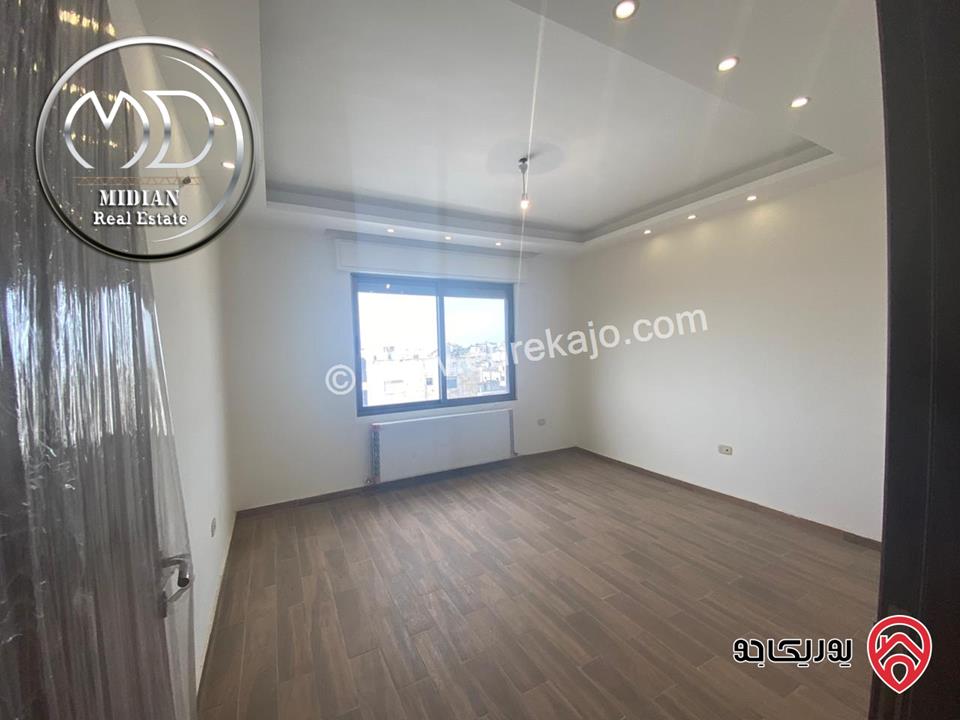 شقق فارغة للايجار في عمان - ضاحية النخيل مساحات 190م تشطيبات و ديكورات سوبر ديلوكس اطلالة جميلة بسعر مميز