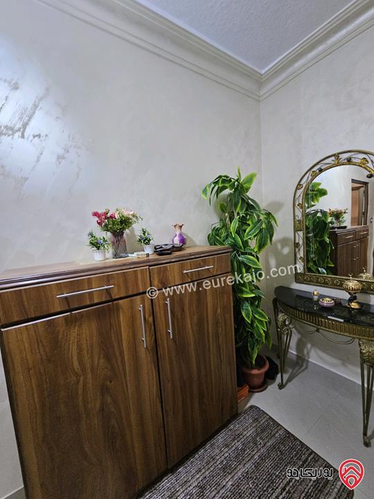 شقة طابقية مساحة 150م للبيع في عمان - ضاحية الياسمين