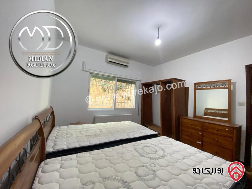 شقة ارضية للبيع في عمان - خلدا مساحة 195م مع ترس و حديقة 250م تشطيبات ديكورات سوبر ديلوكس بسعر مميز