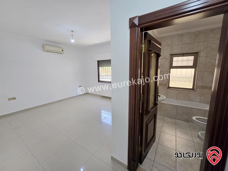 شقة طابقية 350 متر طابق أول للإيجار الفارغ في عمان - ام أذينة