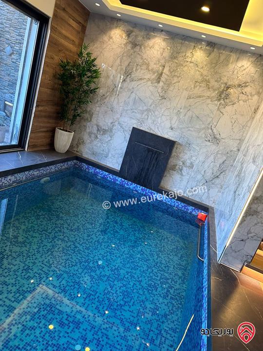 فيلا متلاصقة مفروشة للبيع في عمان - دابوق مساحة الارض 375م البناء 650م الحديقة 100م والترس 50م