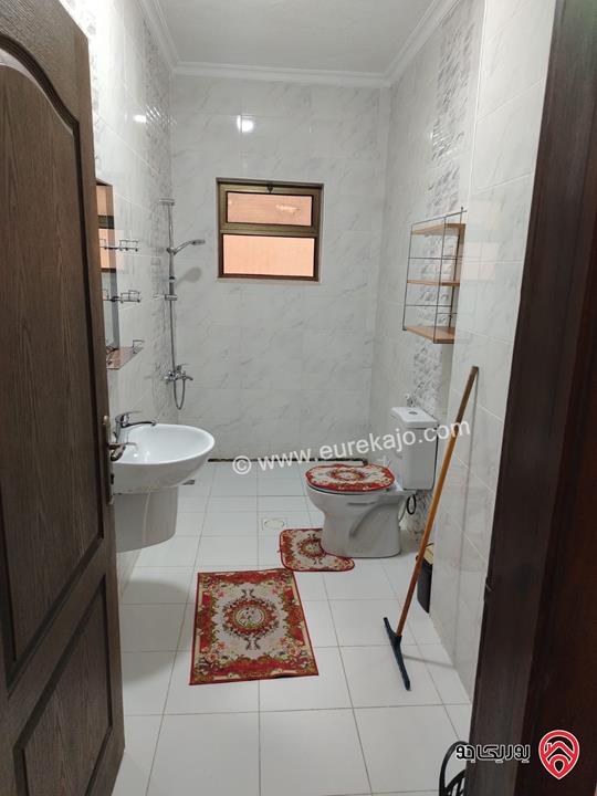 شقة مفروشة طابق أول مساحة 120م للايجار في عمان - الجبيهة 