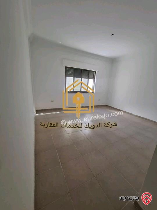 شقة سوبر ديلوكس طابق ارضي مساحة 130م للإيجار في عمان - ام السماق 