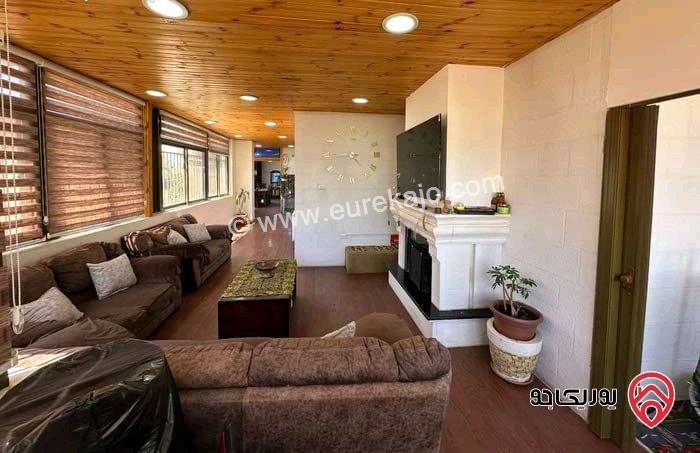 شقة فارغة طابق ثاني مساحة 244م للايجار في عمان - خلدا 