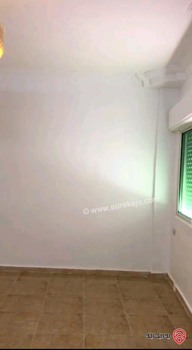 شقة طابق ثالث مساحة 121م للبيع في اربد - ضاحية الحسين