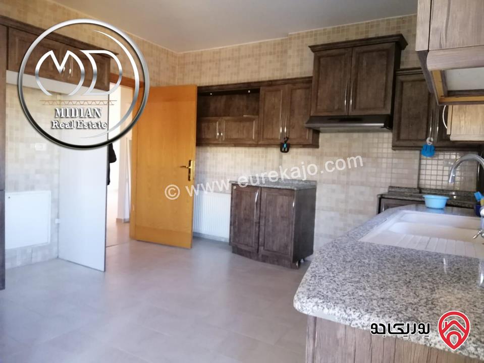 شقة دوبلكس فارغة للايجار في عمان - خلدا العوجانية مساحة 230م مع تراسات اطلالة جميلة بسعر مميز