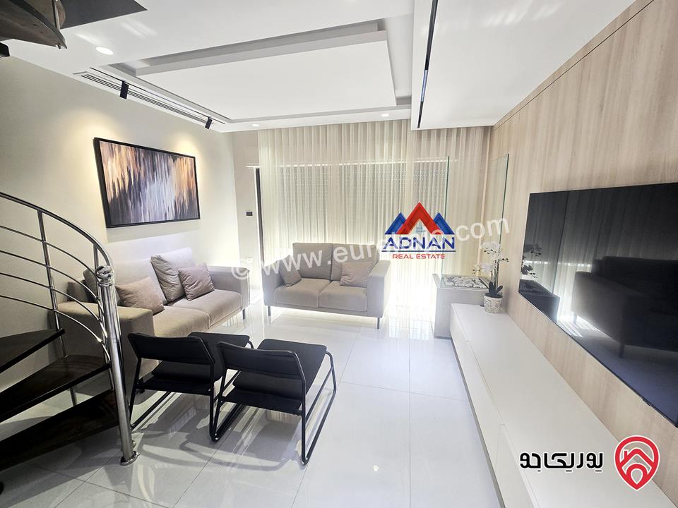 شقة طابق ثالث دوبلكس مساحة 170م للايجار مفروشة في عمان - دير غبار