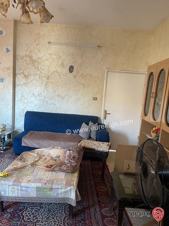 شقة مميزة باطلالة خلابة مساحة 150م طابق ثالث للبيع في الزرقاء - جبل الامير حسن 