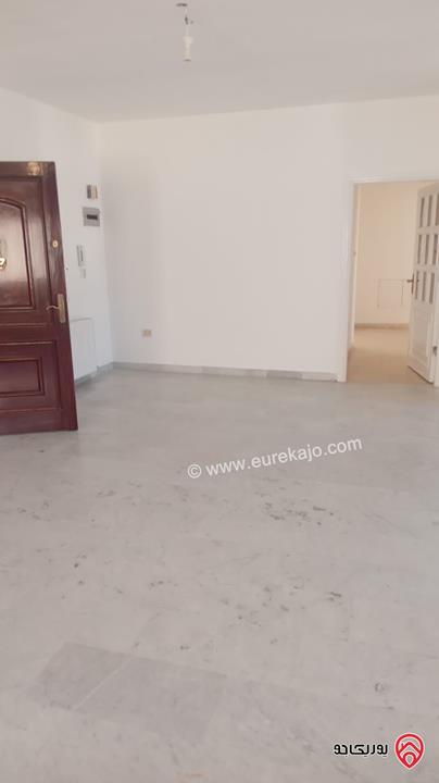 شقة طابق رابع مساحة 165م للايجار في عمان - ام اذينة