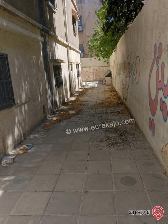 عمارة على أرض تجارية 500م للبيع في عمان - جبل النزهة - قرب الدوار 