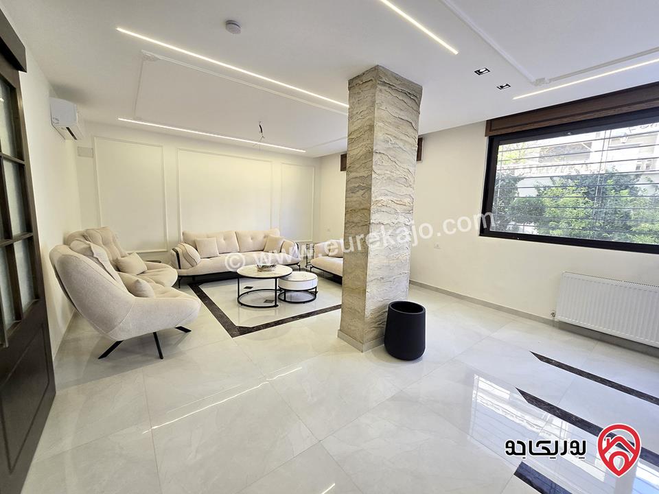 شقة مفروشة مساحة 230م مع حديقة كبيرة 300م و مدخل وكراج خاص للايجار في عمان - الرابية