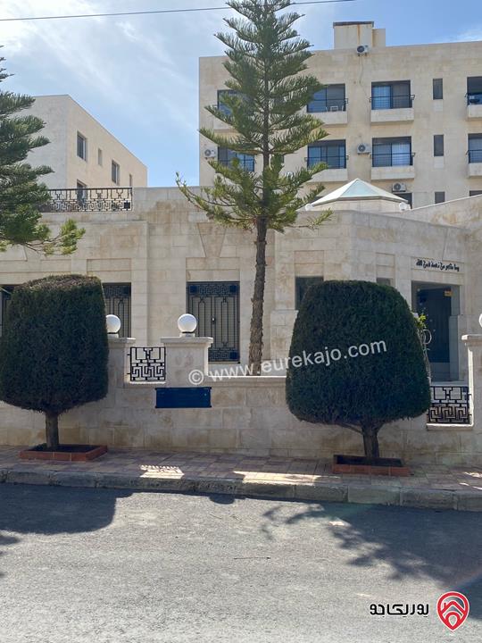 ڤيلا فاخرة مساحة 350م على أرض 891م للبيع في عمان - ضاحية النخيل