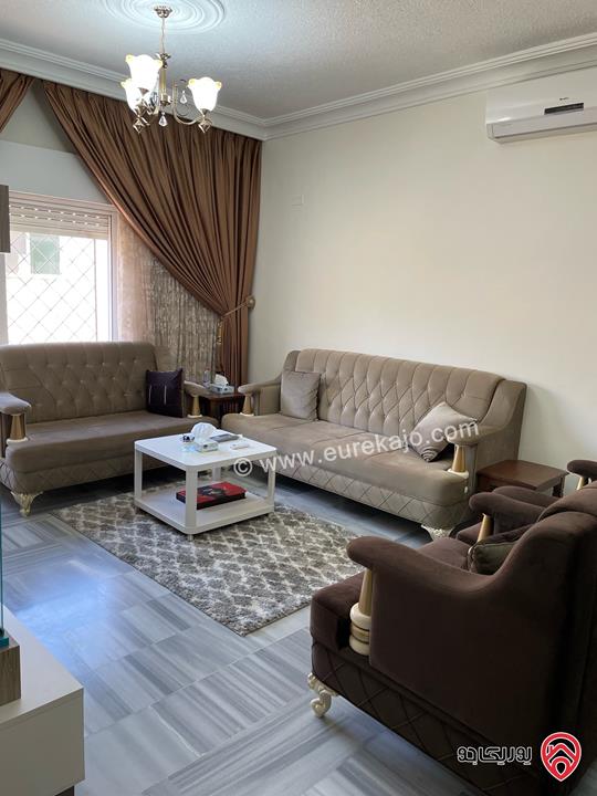 شقة طابق ثالث مساحة 120م للايجار مفروشة في عمان - الجاردنز حي البركة