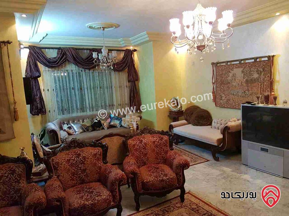 شقة مساحة 160م طابق ثاني للبيع في عمان - اجمل مناطق جبل الحسين 