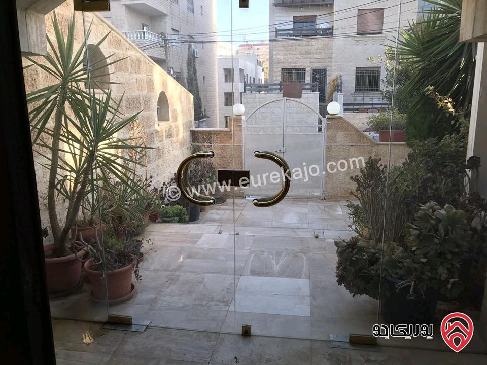فيلا مساحة 325م على أرض 400م للبيع في عمان - الجبيهة