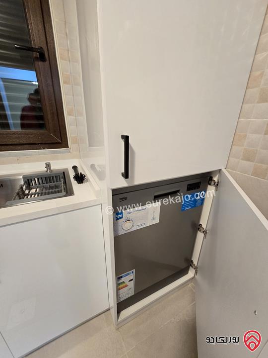 شقة مفروشة جديدة طابق ثاني مساحة 90م للايجار في عمان - أم أذينة