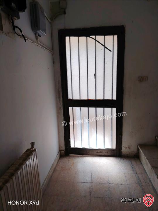 بيت مستقل مساحة 180م على ارض 373م للبيع في عمان - طبربور