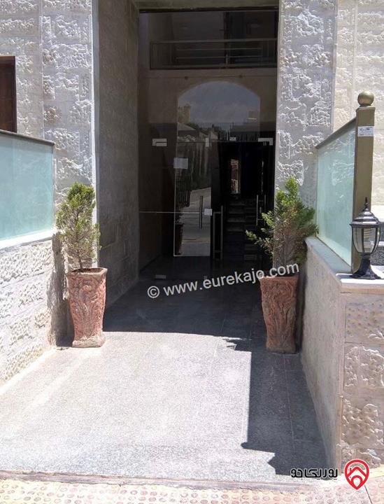 شقة طابق ثاني مساحة 200م للايجار في عمان - البنيات