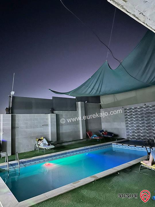 مزرعة مساحة الأرض 5 دونم و 150م عليها بناء 200م للبيع في المفرق