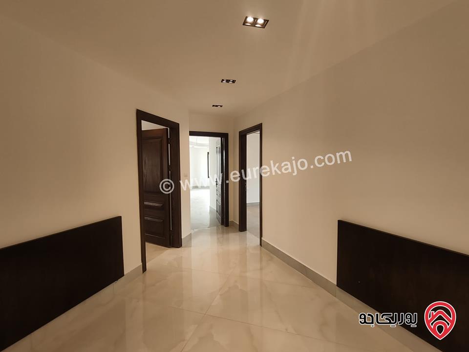 شقق مساحة 330م / 350م للبيع في عمان - الدوار الرابع  