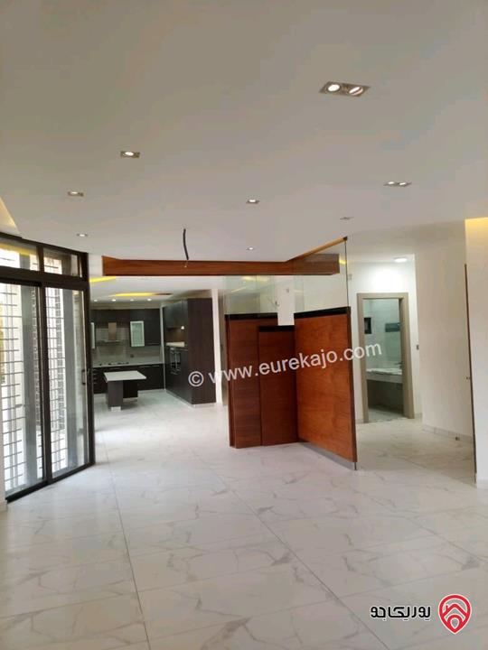 شقة دوبلكس مساحة 300م للايجار في عمان - حي الصحابة