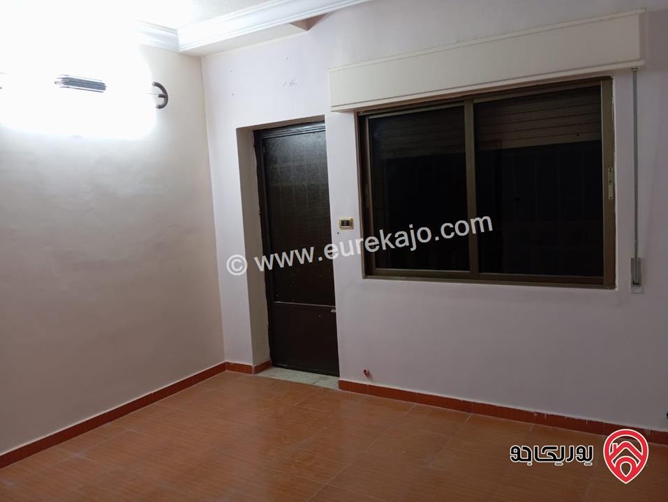 شقة شبه أرضية مساحة 160م للايجار في عمان - الجبيهة حي المنصور