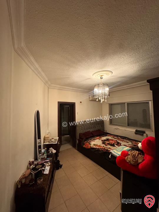 شقة طابق ثاني مساحة 110م للبيع في عمان - أم السماق / خلدا (غير مفروشة)