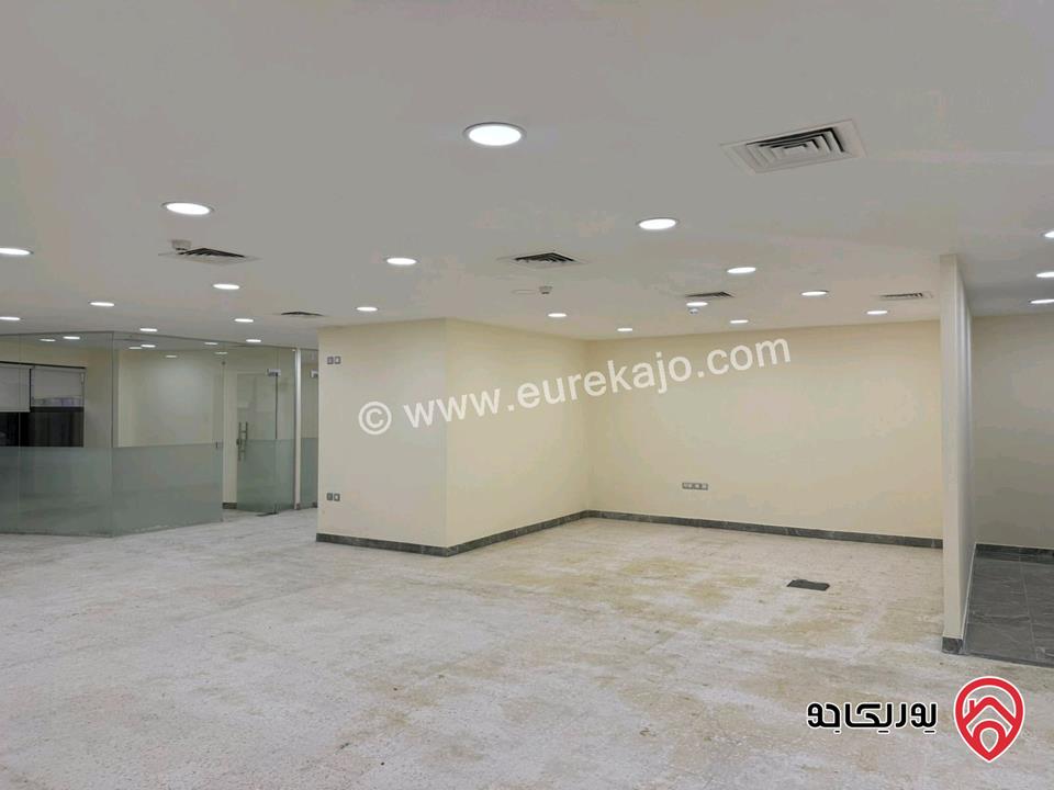 مكتب مميز مساحة 238م للإيجار في عمان - الدوار السادس شارع زهران