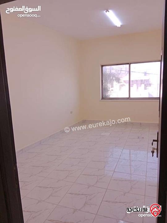 عمارة مكونة من طابقين و شقتين طابق أول مساحة كل شقة 110م للبيع في عمان - الوحدات شارع مادبا