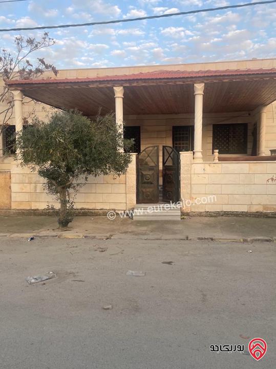 بيت مستقل طابقين على أرض 633م للبيع في الزرقاء - ضاحية الأميرة هيا قرب مسجد خزيمة بن ثابت