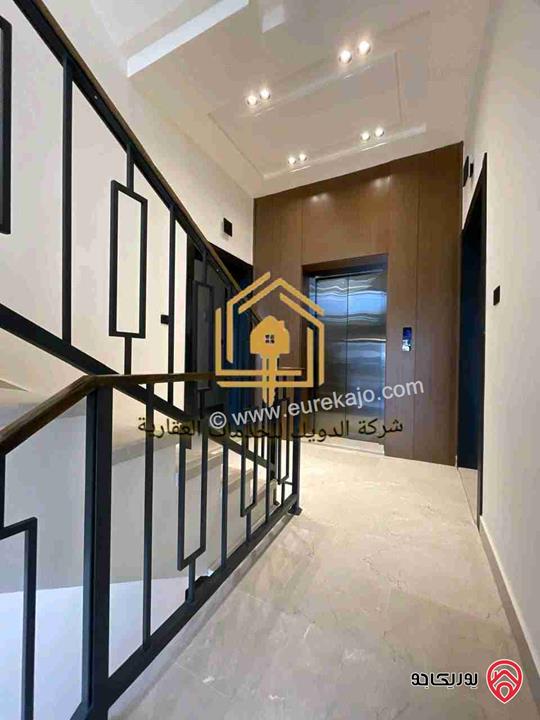 شقة جديدة طابق أرضي مساحة 165م داخلي و 180م خارجي للايجار في عمان - حي الصحابة 