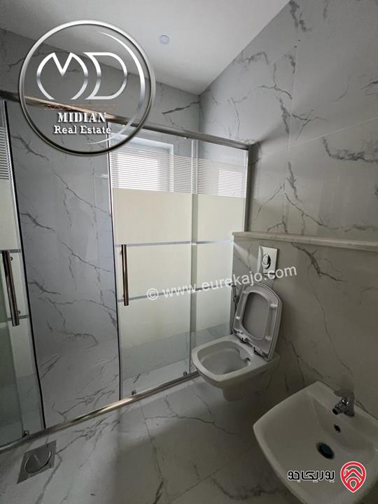 شقة دوبلكس جديدة للبيع في عمان - خلدا طابق أخير مع روف مساحة 210م مع تراسات اطلالة رائعة بسعر مميز