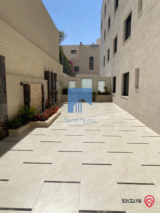 شقة أرضية فاخرة للبيع في عمان - أم أذينة قرب أبراج السادس 190م مع ترسات 130م لم تسكن