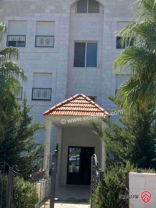 شقة مساحة 195م طابق أول للبيع في السلط قرب جامعة البلقاء التطبيقية