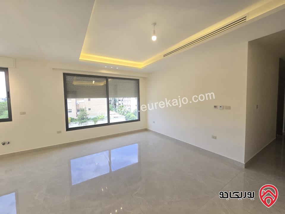 شقة فارغة جديدة مساحة 210 متر طابق اول للإيجار في عمان - الرابية