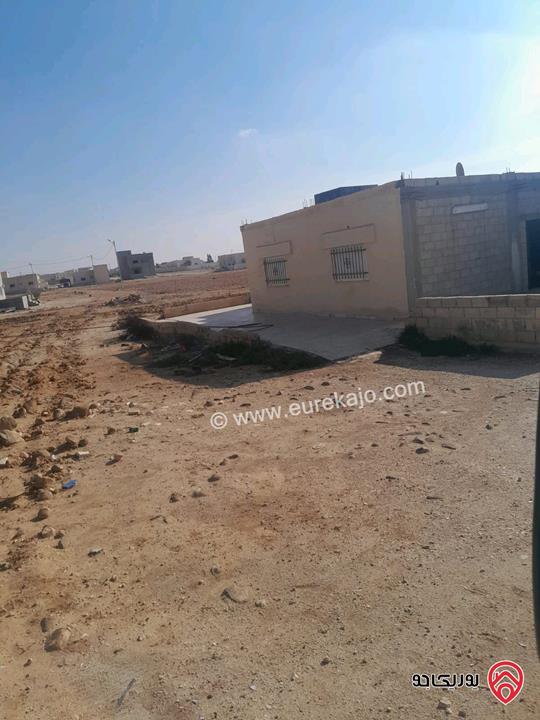 منزل مستقل مساحة 130م على ارض 1 دونم للبيع في المفرق - الخالدية