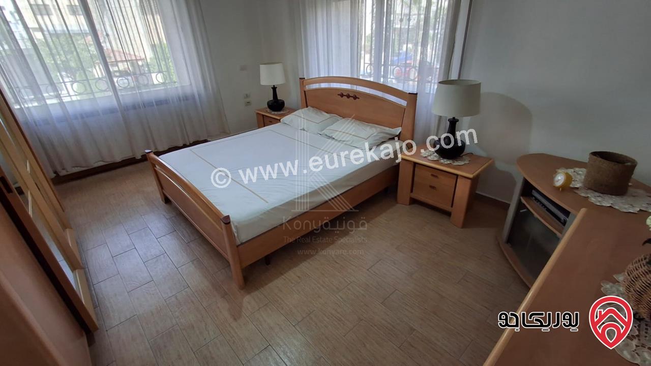 شقة فاخرة مفروشة مساحة 200م داخلي و 40م خارجي للبيع في عمان - دير غبار