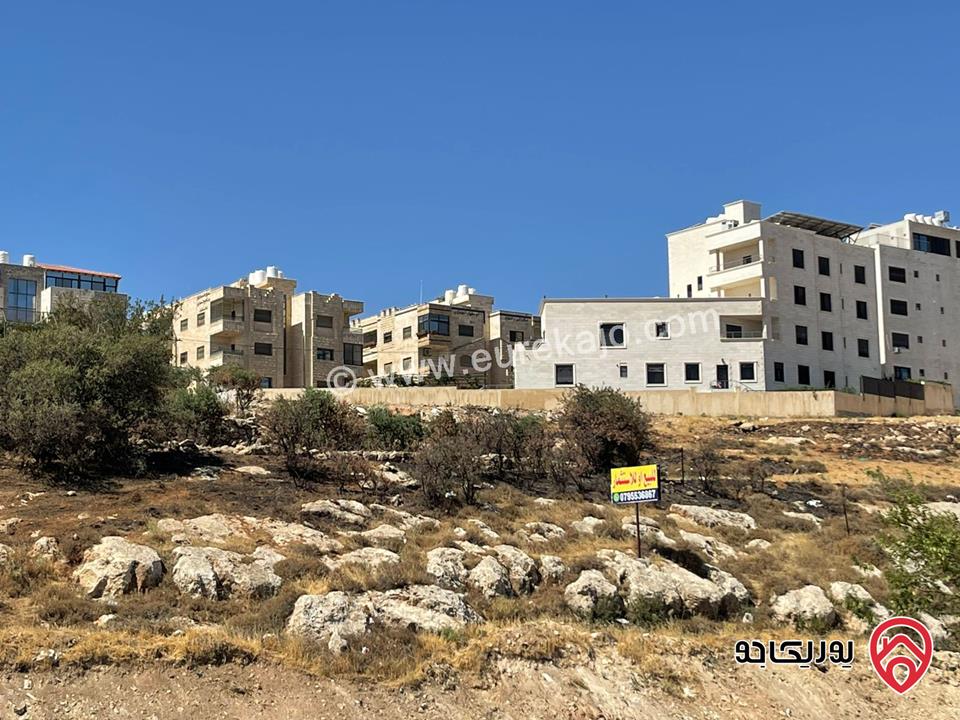 قطعة أرض مساحة 930م للبيع في عمان - الجبيهة