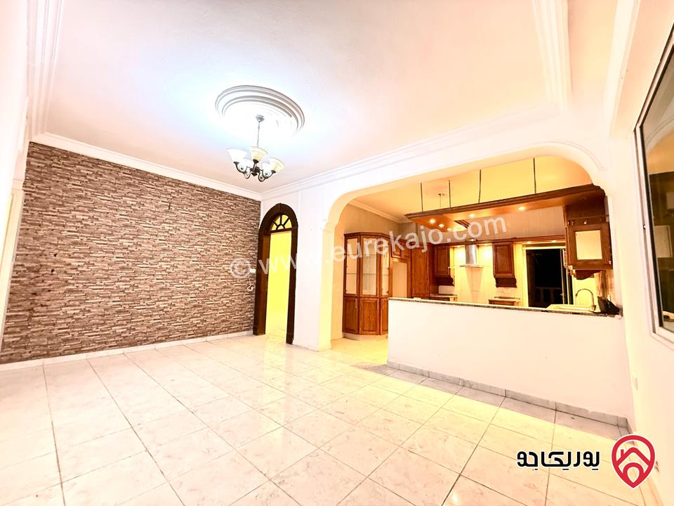 شقة مساحة 180م طابق ثالث للبيع في عمان - طبربور