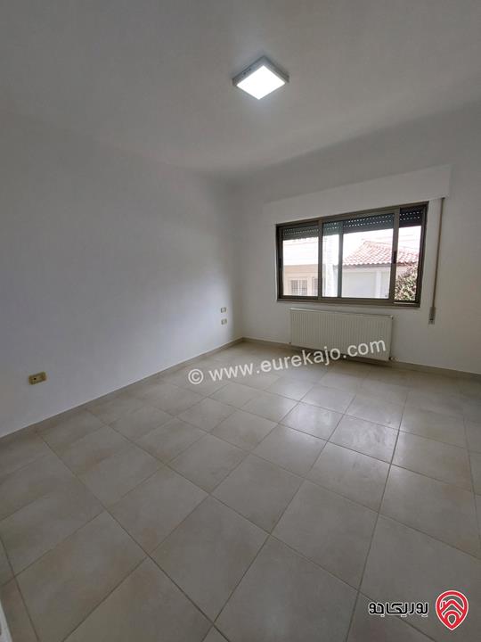 شقة طابق اول مساحة 182م للبيع في عمان - ام السماق