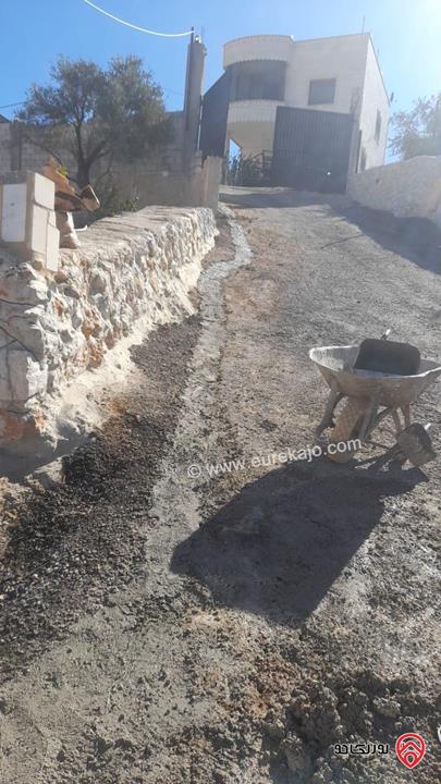 مزرعة مساحة الأرض 5 دونم و 200م للبيع في عجلون - عنجرة