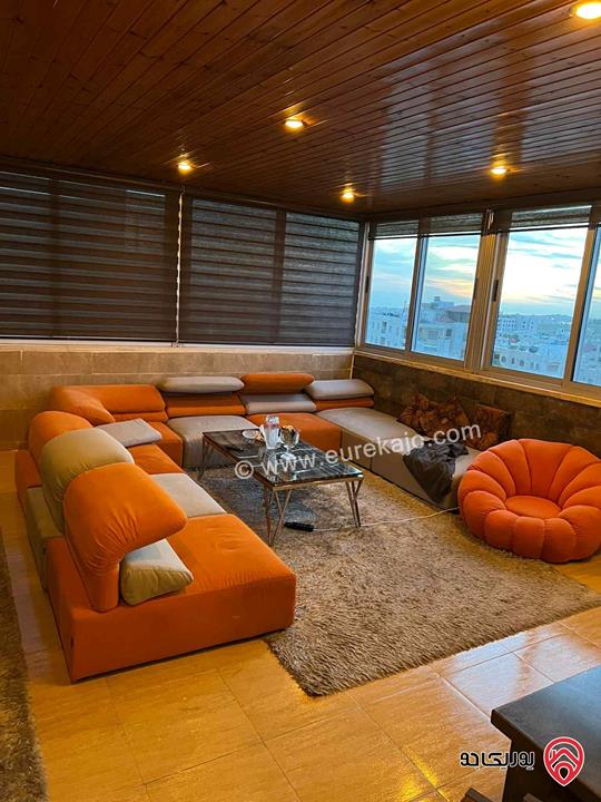 شقة طابق رابع مع روف مساحة 220م للبيع في عمان - ام السماق من المالك