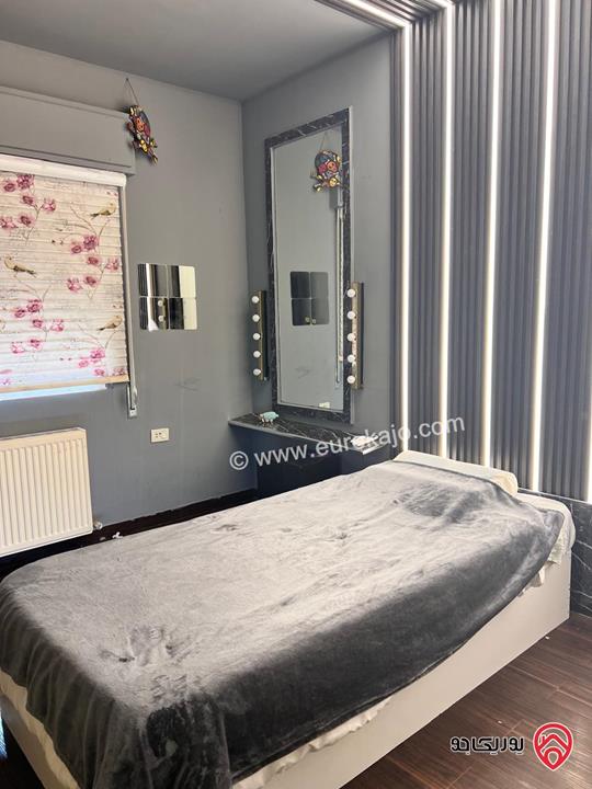 شقة طابق ثالث مساحة 180م للإيجار مفروشة في عمان - الرابية