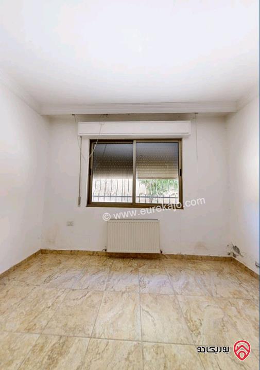 شقة شبه ارضية مساحة 234م داخلي و 120م خارجي للبيع في عمان - تلاع العلي 