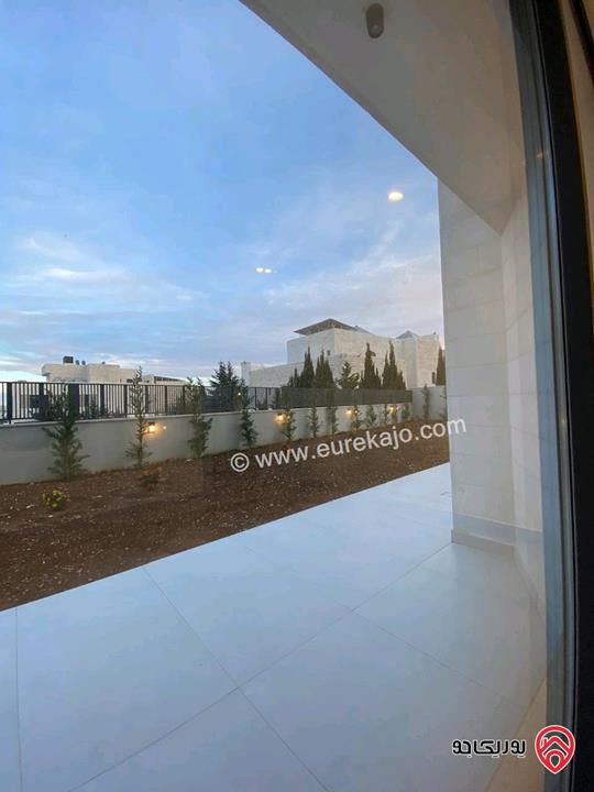 شقة طابقية ارضية مساحة 300م داخلي و 350م خارجي للبيع في عمان - دابوق