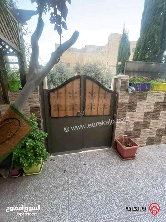 منزل مستقل مساحة الارض 1000 متر مربع ( دونم)، مساحة البناء 260 متر مربع للبيع في عمان - منطقة خريبة السوق، السوق المركزي 